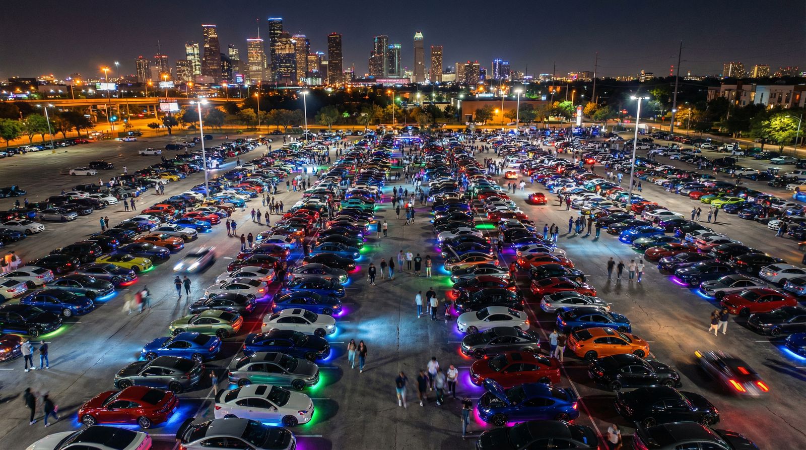 丝瓜视频梦想与远方汽车视频展示